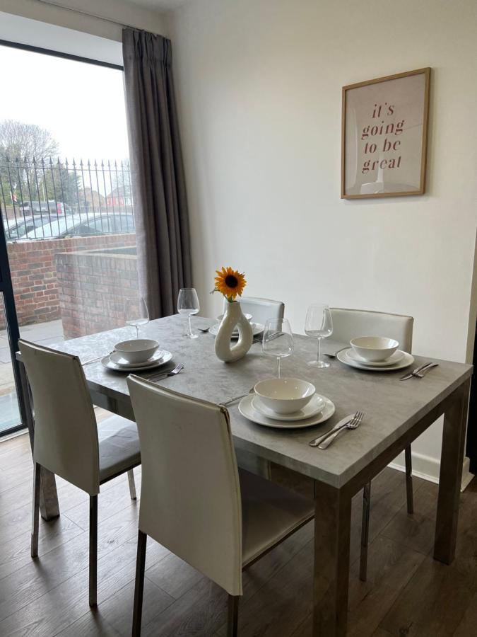 Villa 3Bed Flat 3Wc And Great Location Near Excel City Airport O2 And Canning Town Station London Exterior foto